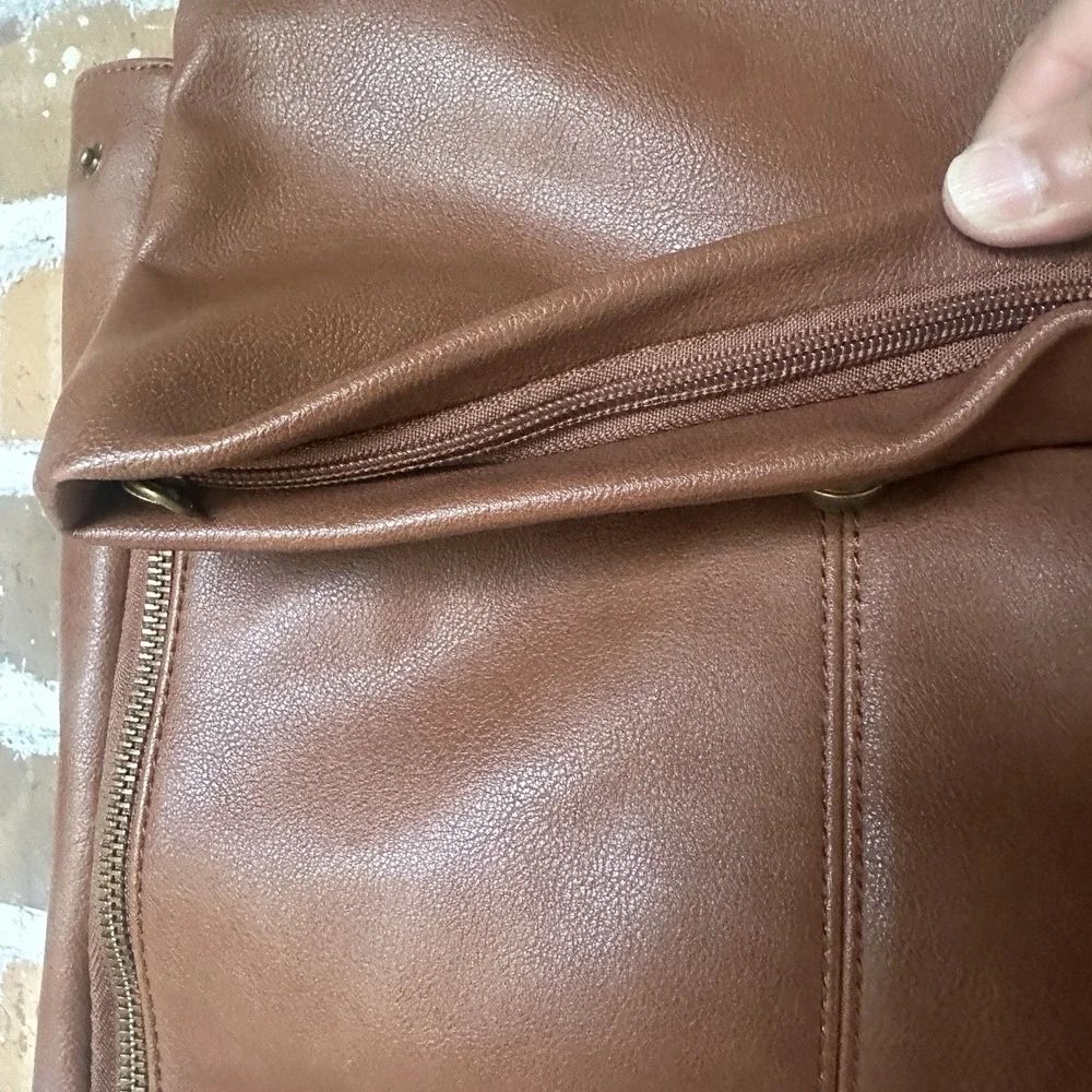 Frye and Co Backpack 12x13 Inch Vegan Faux Brown Leather Boho Hippie‎ Travel Zip